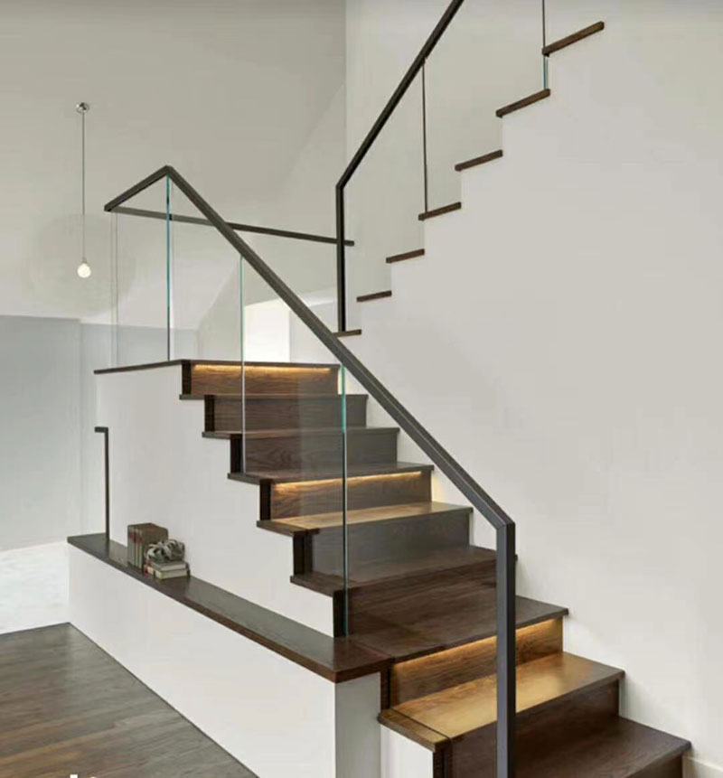 現(xiàn)代簡約復(fù)式風(fēng)格樓梯設(shè)計裝修效果圖