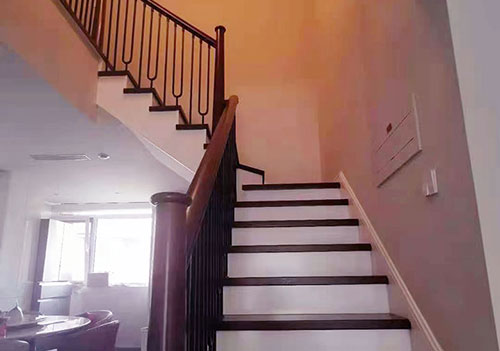 鋼結構樓梯定制裝修效果圖