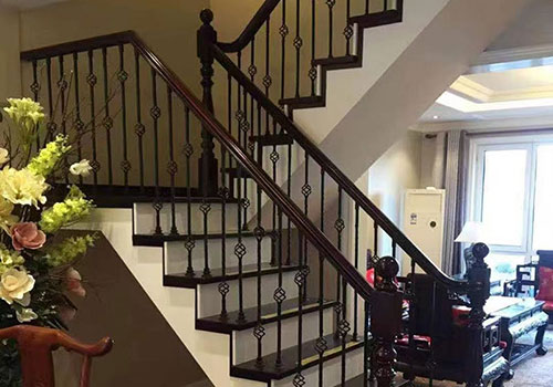 現代家庭裝修輕奢風格樓梯定制設計效果圖