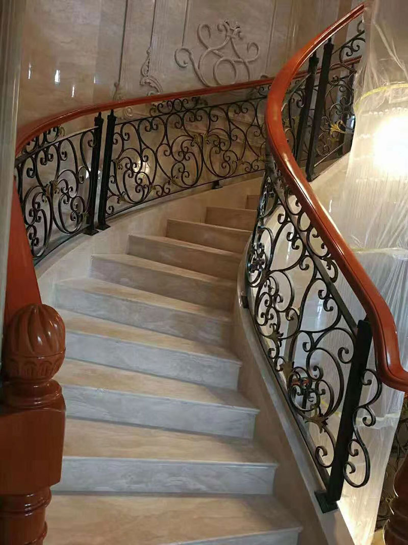 1669300168999501.jpg 法式風格別墅樓梯