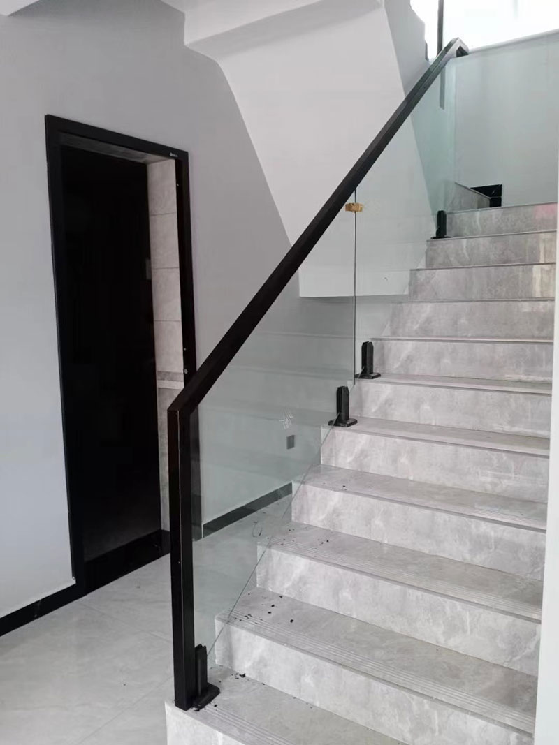 1669464470789449.jpg 閣樓玻璃樓梯扶手