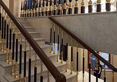 時尚精致的別墅銅藝樓梯扶手設計效果圖