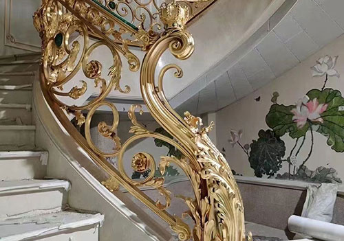 別墅異形銅藝雕刻樓梯扶手設(shè)計裝修效果圖