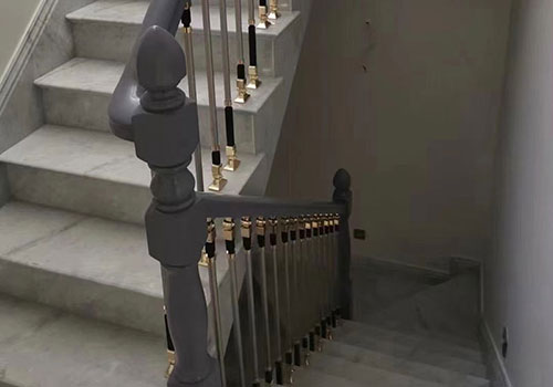 現(xiàn)代簡約風格家居室內直角樓梯扶手設計裝修效果圖