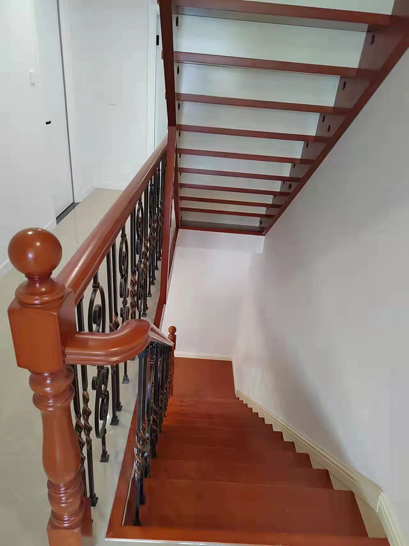 1670157127216324.jpg 辦公室樓梯扶手