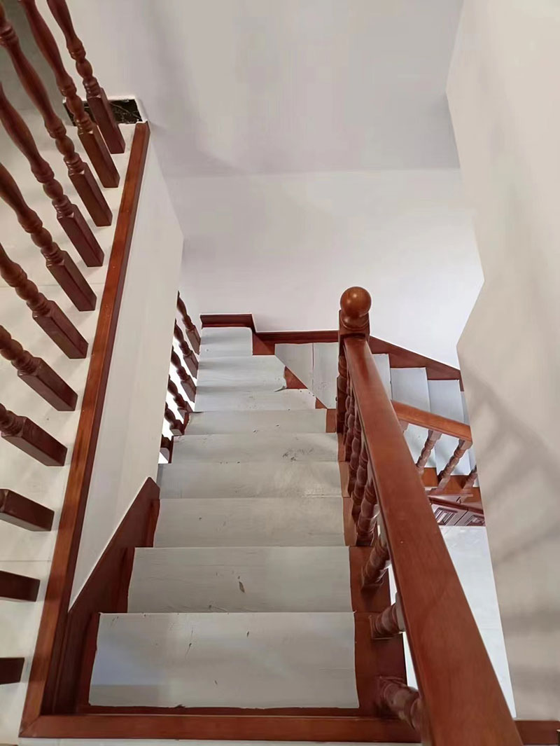 雅致輕奢別墅樓梯扶手設(shè)計(jì)定制效果圖